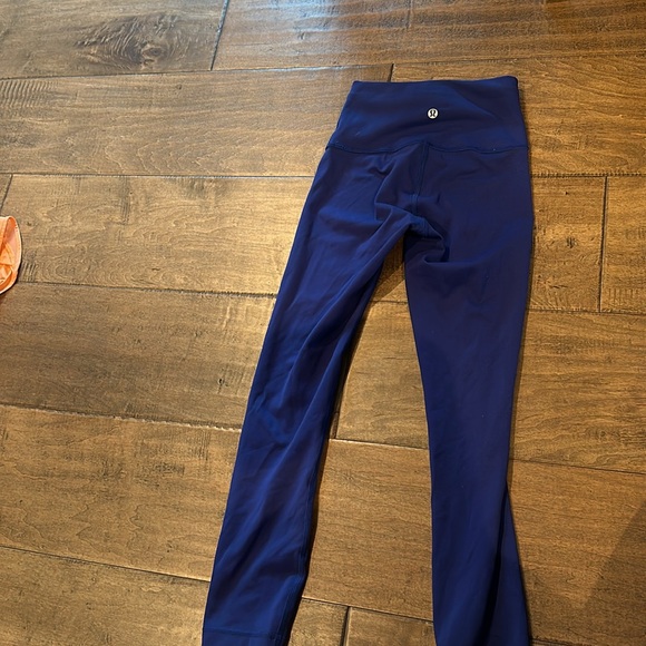 LULULEMON WUNDER TRAIN 25” DARK BLUE LEGGINGS - Picture 2 of 3